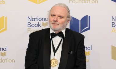 كاتب نرويجي يفوز بجائزة نوبل للأدب