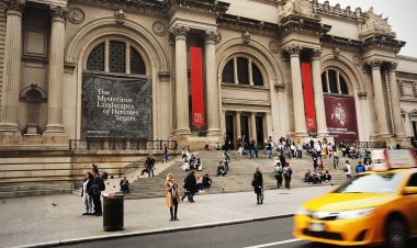 متحفان بريطانيان يفقدان 1100 قطعة أثرية