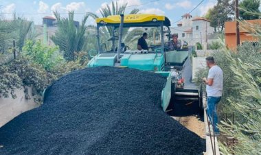 تعبيد الشارع الرابط بين بلدة باقة الشرقية وشارع قفين