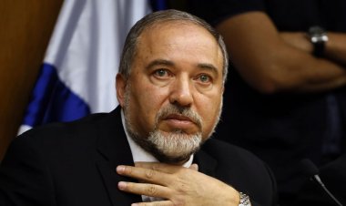 ليبرمان: الحل الوحيد لمشكلة غزة هو إقامة مدينة لاجئين في سيناء