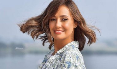 حلا شيحة تعلن تضامنها مع الشعب الفلسطيني وتعلق" شجعان فلسطين"