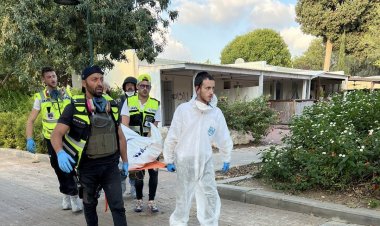 انتشال جثث إسرائيليين من غلاف غزة بعد أسبوعين من طوفان الأقصى