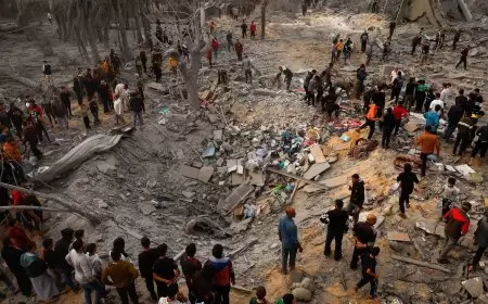 اليوم الثاني من هدنة غزة| هدوء في الميدان وترقب دفعة جديدة من الأسرى