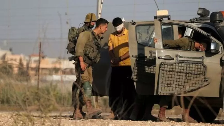 الاحتلال يعتقل شابين من عزون شرق قلقيلية