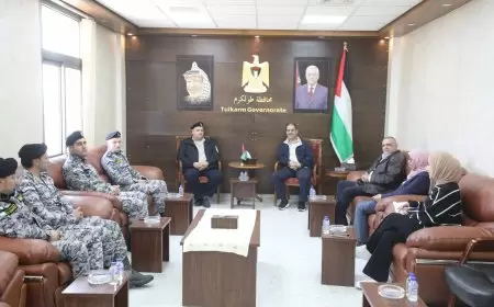 استقبال ميسر أعمال محافظة طولكرم مصطفى طقاطقة بدار المحافظة المدير الجديد للضابطة الجمركية المقدم أيمن أبو شقرة