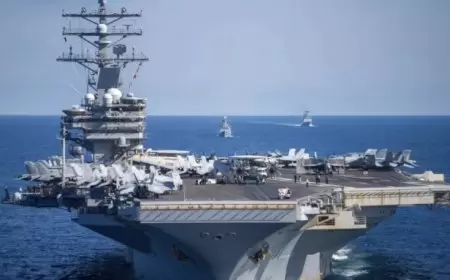 البنتاغون يأمر حاملة طائرات أميركية بالبقاء قبالة شواطئ اسرائيل