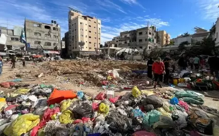 مجزرة في ساحة مستشفى كمال عدوان: 20 شهيد تحت جنازير جرافات ودبابات جيش الاحتلال