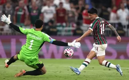 فلومينينسي يسقط الأهلي المصري ويجهض أحلامه