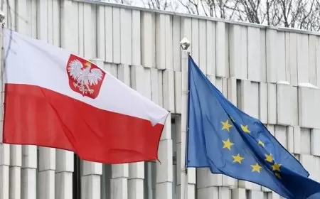 رئيس وزراء بولندا يستبدل جميع رؤساء الأجهزة الأمنية المختصة