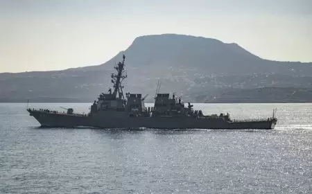 بريطانيا تعلن إرسال مدمرة إلى البحر الأحمر