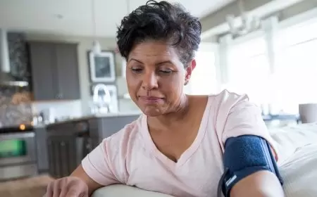 4 أخطاء شائعة عند قياس مستوى ضغط الدم.. فلتتجنبوها