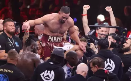 بالإجماع.. النيوزلندي باركر يهزم الأميركي وايلدر في الرياض