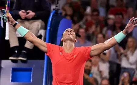 نادال يفوز على تيم بعد غيابه عاماً عن الملاعب