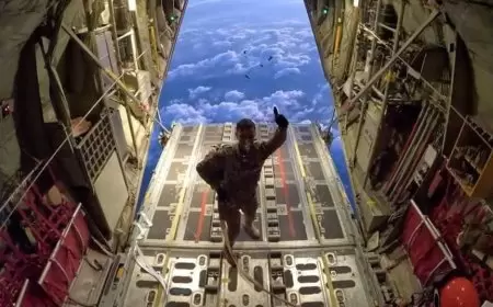 الأردن وفرنسا ينفذان عملية إنزال مساعدات إنسانية إلى قطاع غزة