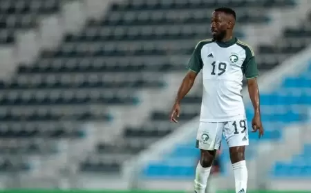 السعودية تتعادل مع فلسطين.. وطرد سالم