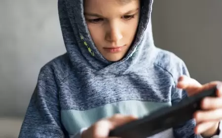 تحذير.. الهواتف تزيد من مخاطر ارتكاب الأطفال جرائم جنسية