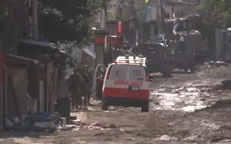 الاحتلال يمنع مركبات الإسعاف من الوصول إلى الإصابات في مخيم طولكرم