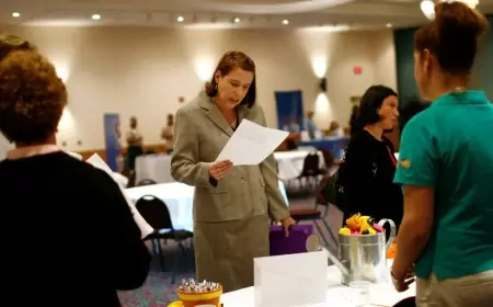 أسرع 10 وظائف نمواً وأجورها مغرية.. يمكن العمل بها عن بعد!