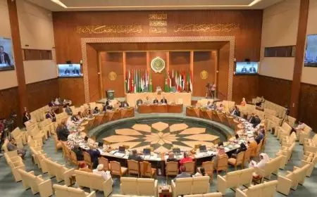 البرلمان العربي يمنح رئيس جنوب أفريقيا الوسام الدولي