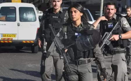 اعتقال 14 ضابطا وجنديا إسرائيليا بتهمة بيع تصاريح لعمال فلسطينيين