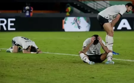 لاعبو مصر يعتذرون عن أدائهم ويتعهدون بالفوز بالبطولة