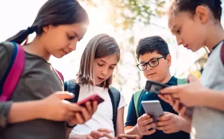 اتركوا الهواتف حان وقت الاستراحة.. 10 دقائق فقط من إنستغرام