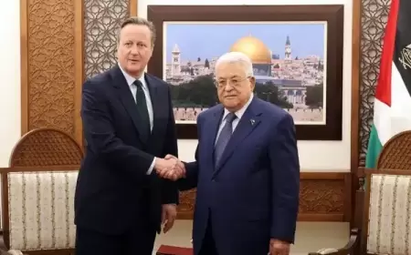 وزير الخارجية البريطاني يعرض خطة للانتقال من الهدنة المؤقتة إلى وقف دائم لإطلاق النار