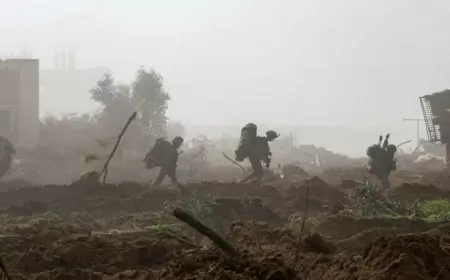 تدمير 1072 بناية.. إسرائيل تبني منطقة عازلة على طول حدود غزة