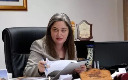 معايعة تطلع وزير السياحة الإسباني على انتهاكات الاحتلال بحق قطاع السياحة