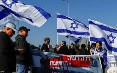 العشرات من المستوطنين يمنعون وصول المساعدات لقطاع غزة