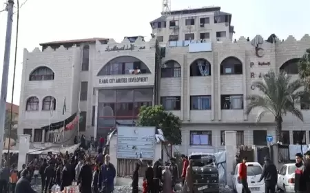 قصف إسرائيلي متواصل وإطلاق نار في محيط مستشفى الأمل بخانيونس