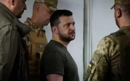 روسيا تصد هجوما لمسيرات أوكرانية وزيلينسكي يعتزم إقالة قائد الجيش