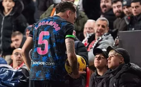 إشبيلية يدين تعرض نجمه لـ"تحرش جنسي" وسط المباراة