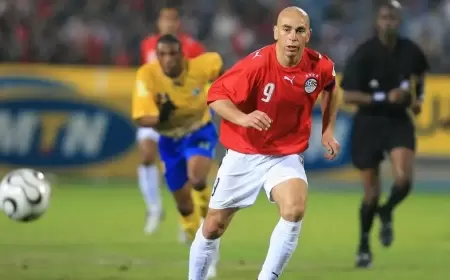 مصر تستعين بمدرب "هداف" لا يعرف "البطولات"