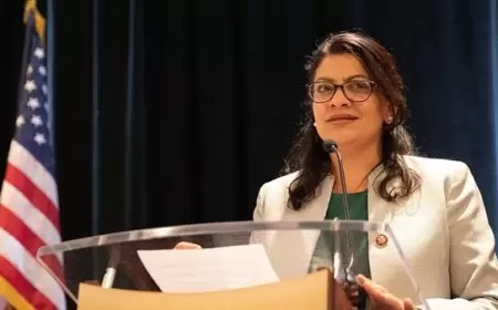 رشيدة طليب: زملائي يهمسون لي بكره نتنياهو ويوافقون على مده بالسلاح