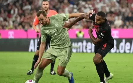 قمة "مفصلية" بين ليفركوزن وضيفه بايرن ميونخ