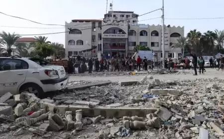 الهلال الأحمر: استشهاد ثلاثة مرضى داخل مستشفى الأمل بخانيونس