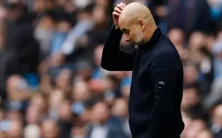 لاعب مانشستر سيتي يعترف: غوارديولا "دمرني"