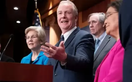 سيناتور أميركي: إسرائيل ترتكب جرائم حرب في غزة