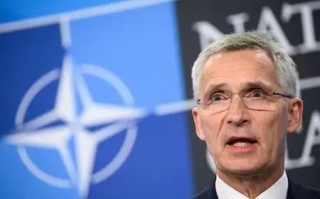 ستولتنبيرغ: "الناتو" بدأ يلمس آثار غياب الدعم الأمريكي لكييف