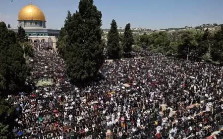 حماس تندد بقرار الاحتلال تقييد الوصول للأقصى