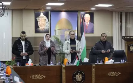 جانب من الجولة الميدانية لمتابعة الجوانب الفنية لمشروع خزان المياه المعالجة والخط الناقل في أحراش عنبتا  لري الأشجار والحفاظ عليها.