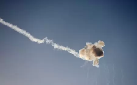 إسرائيل تعترض صاروخا أطلق من منطقة البحر الأحمر باتجاه إيلات