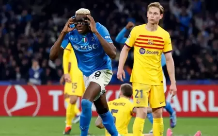 أوسيمين يفرض التعادل على برشلونة