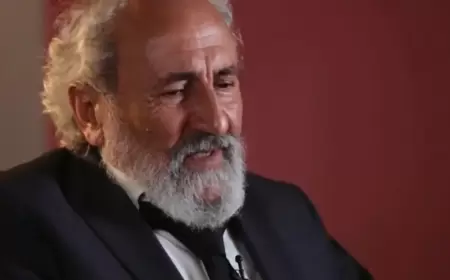 الجزائر.. رسومات كاريكاتورية تحتفي بـ"أسطورة الكوميديا" عثمان عريوات