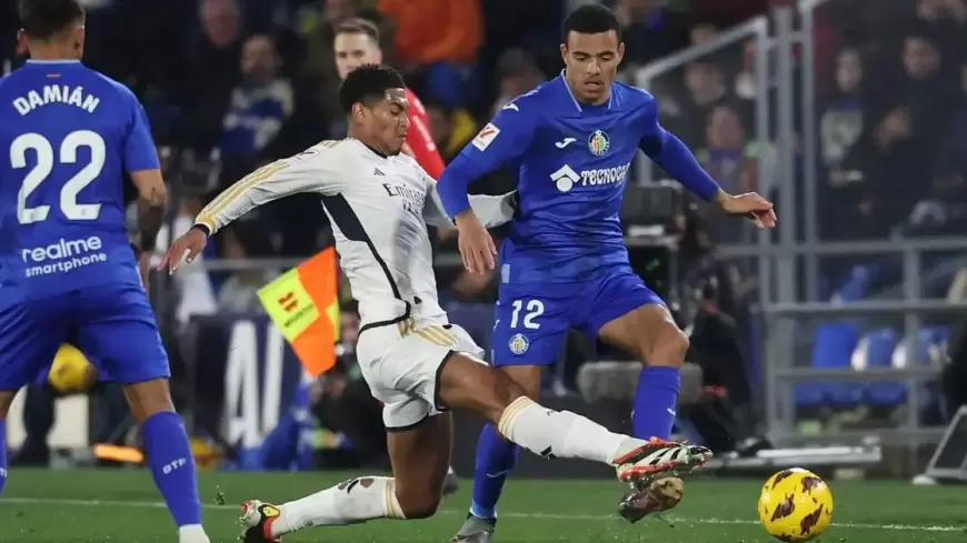 بيلنغهام يواجه خطر الإيقاف بعد "إهانة" غرينوود