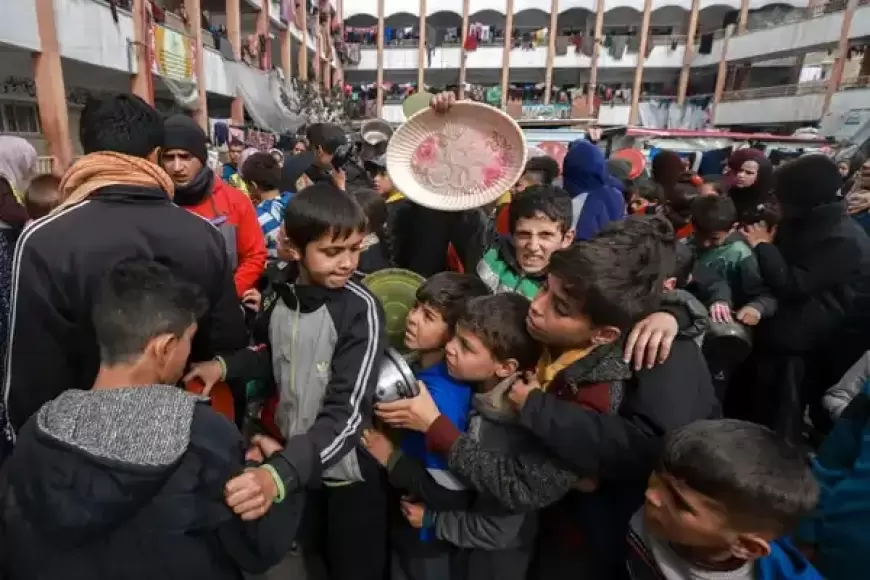 أطفال غزة يصرخون جوعا "ولا حياة لمن تنادي"