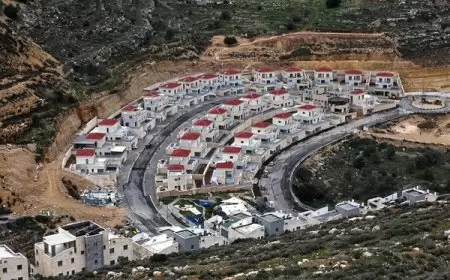 : مصادرة اراضي من ابو ديس ضمن مشروع "القدس الكبرى"