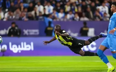 شباك الهلال تستقبل رأسية كانتي الأولى في مسيرته