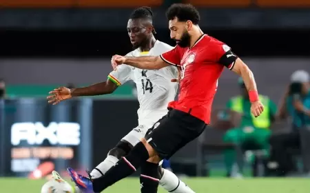 منتخب مصر يستدعي صلاح لمعسكر أبوظبي